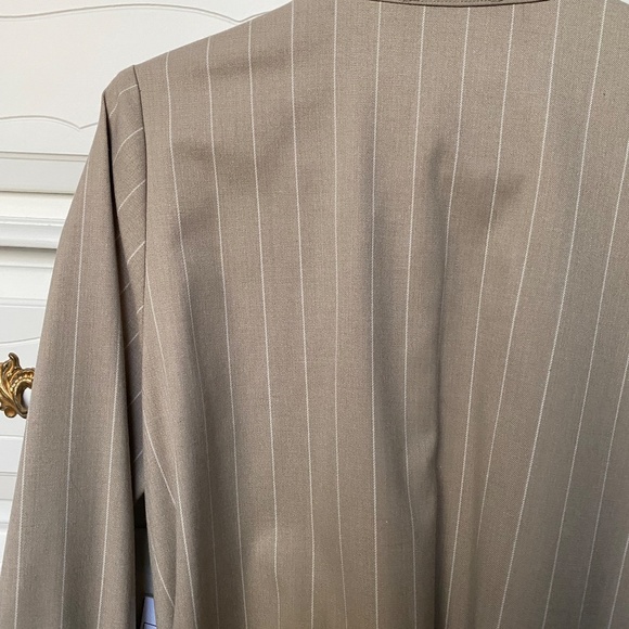 Beige pinstripe designer dress brand new size small - Picture 12 of 16